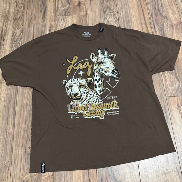 Lrg Other - LRG Brown Graphic T-Shirt with Giraffe & Leopard. Size 3XL